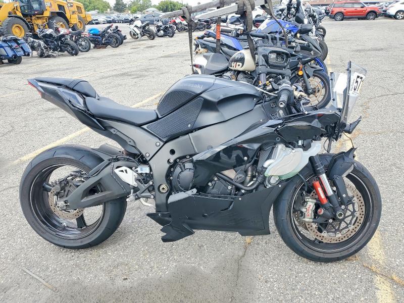 2025 Kawasaki ZX1002 L