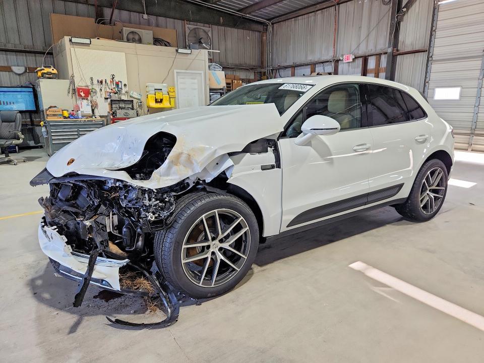 2026 Porsche Macan T