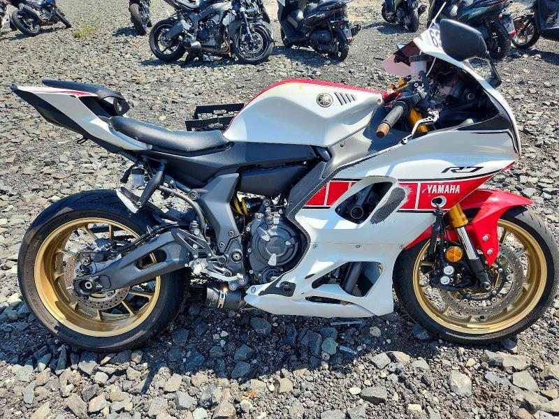 2022 Yamaha YZFR7